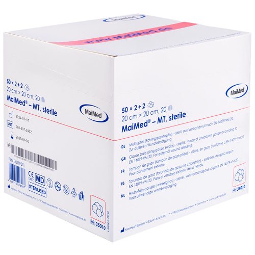 Große weiße Box mit sterilisierten Mulltupfern von Wildcat, 20x20cm, auf weißem Hintergrund