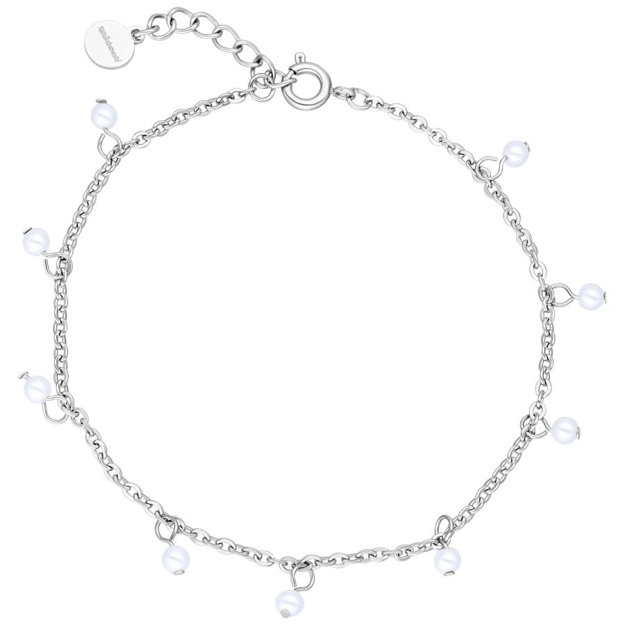 Silbernes Armband mit kleinen Perlen auf weißem Hintergrund