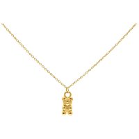Goldene Kette mit Gummibärchen-Anhänger auf weißem Hintergrund