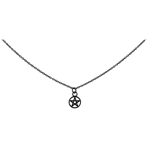 Schwarze Kette mit Pentagramm-Anhänger auf weißem Hintergrund