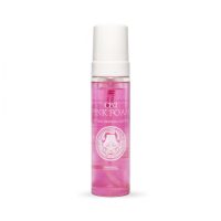 Flasche mit pinkem Schaum, Aloe Tattoo CB2, 220 ml, auf weißem Hintergrund