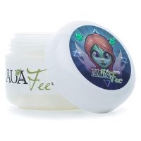 Weiße Dose Auafee Premium Skincare mit geöffneter Kappe und bunter Illustration