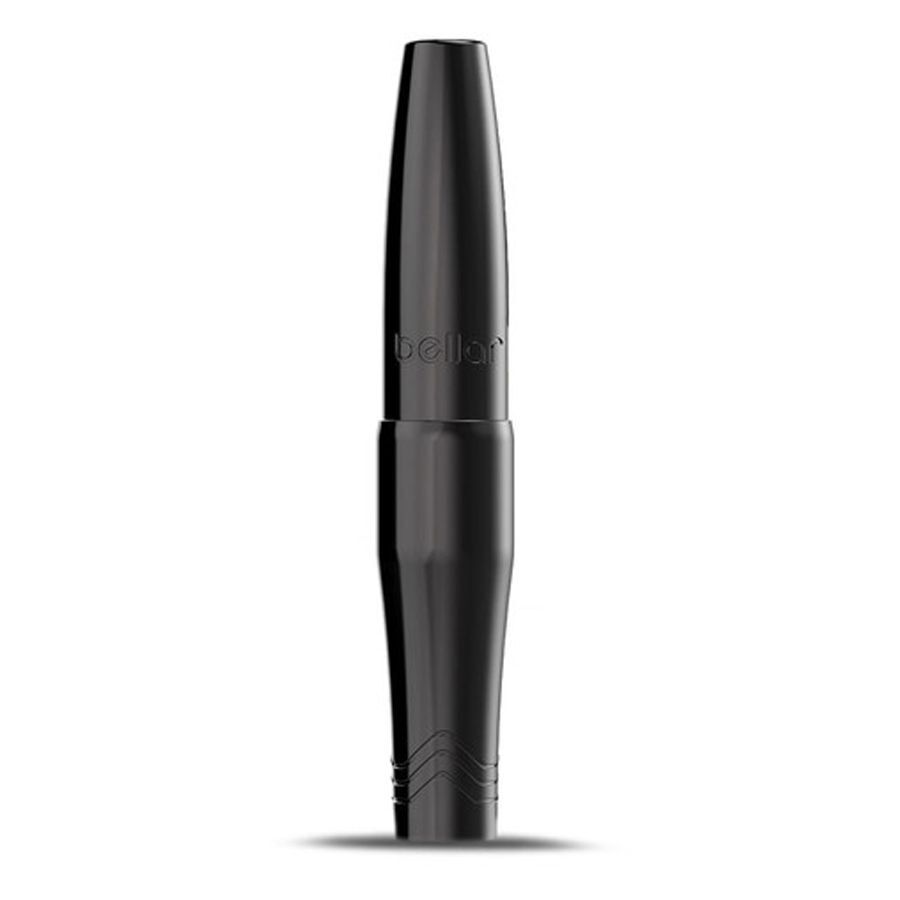 Schwarze FK Irons Microbeau Bellar Tattoomaschine auf weißem Hintergrund