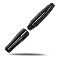 Schwarze FK Irons Microbeau Bellar Tattoomaschine auf weißem Hintergrund