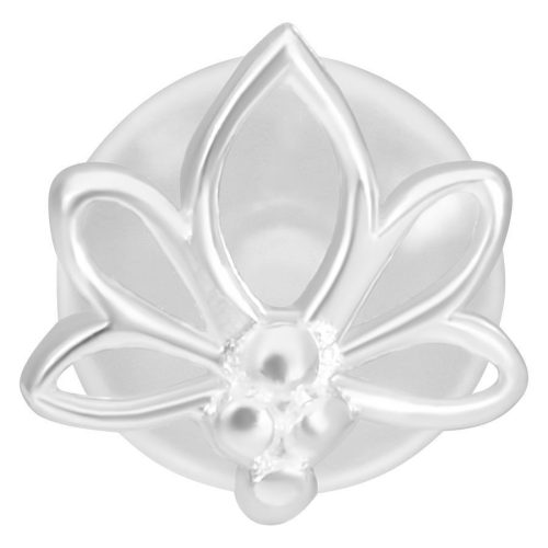 Silbernes Lotus Push-Fit Labret mit floralem Design auf weißem Hintergrund