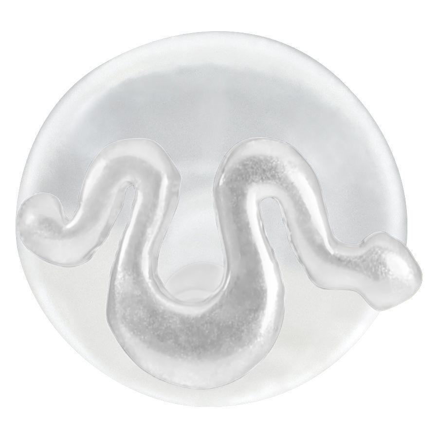 Silbernes Snake Push-Fit Labret Piercing auf weißem Hintergrund