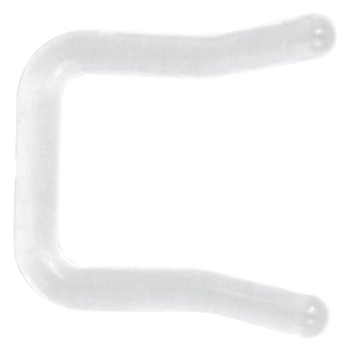 Transparenter, gebogener Septum Keeper aus flexiblem Bioplast auf weißem Hintergrund