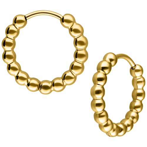 Zwei glänzende, goldene Bubble Creolen aus Chirurgenstahl, 10 mm Durchmesser, vor weißem Hintergrund