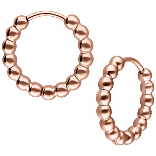 Zwei kleine Bubble Hoops Ohrringe in Roségold auf weißem Hintergrund