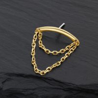 Goldener Helix Kettenaufsatz mit klaren Kristallen auf dunklem Hintergrund