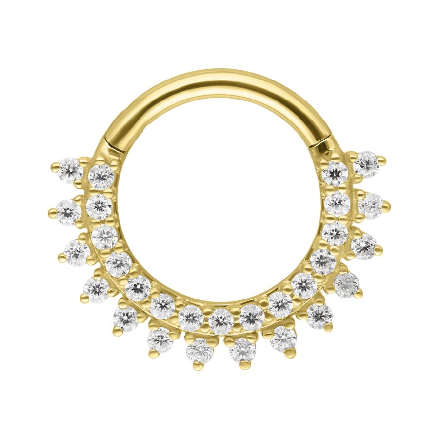 Goldener Septumring mit Moissanit-Steinen auf weißem Hintergrund