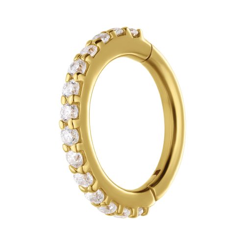 Goldener Hinged Ring mit Moissanit-Kristallen auf weißem Hintergrund