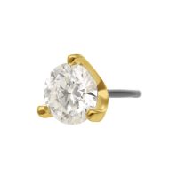 Runder Moissanit in 14K Goldfassung auf neutralem Hintergrund