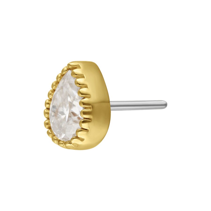 Goldener Push-Fit-Aufsatz mit klarer Moissanit-Kristall in Tropfenform auf weißem Hintergrund