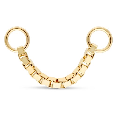 Goldene Piercingkette aus 585er Gold auf weißem Hintergrund