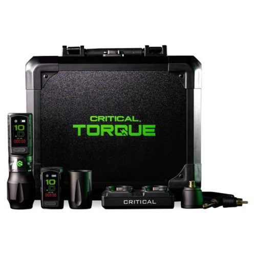 Schwarzes Critical Torque 3.5 Set mit Zubehör auf weißem Hintergrund