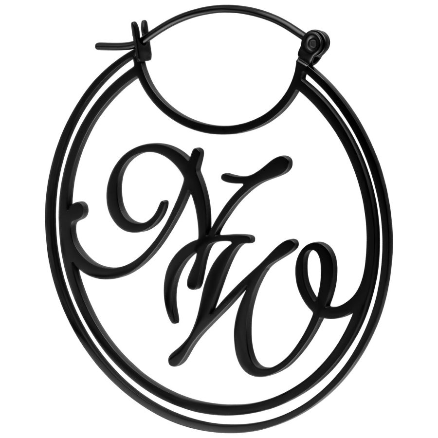 Schwarzer Ohrring mit Nightwish-Logo auf weißem Hintergrund