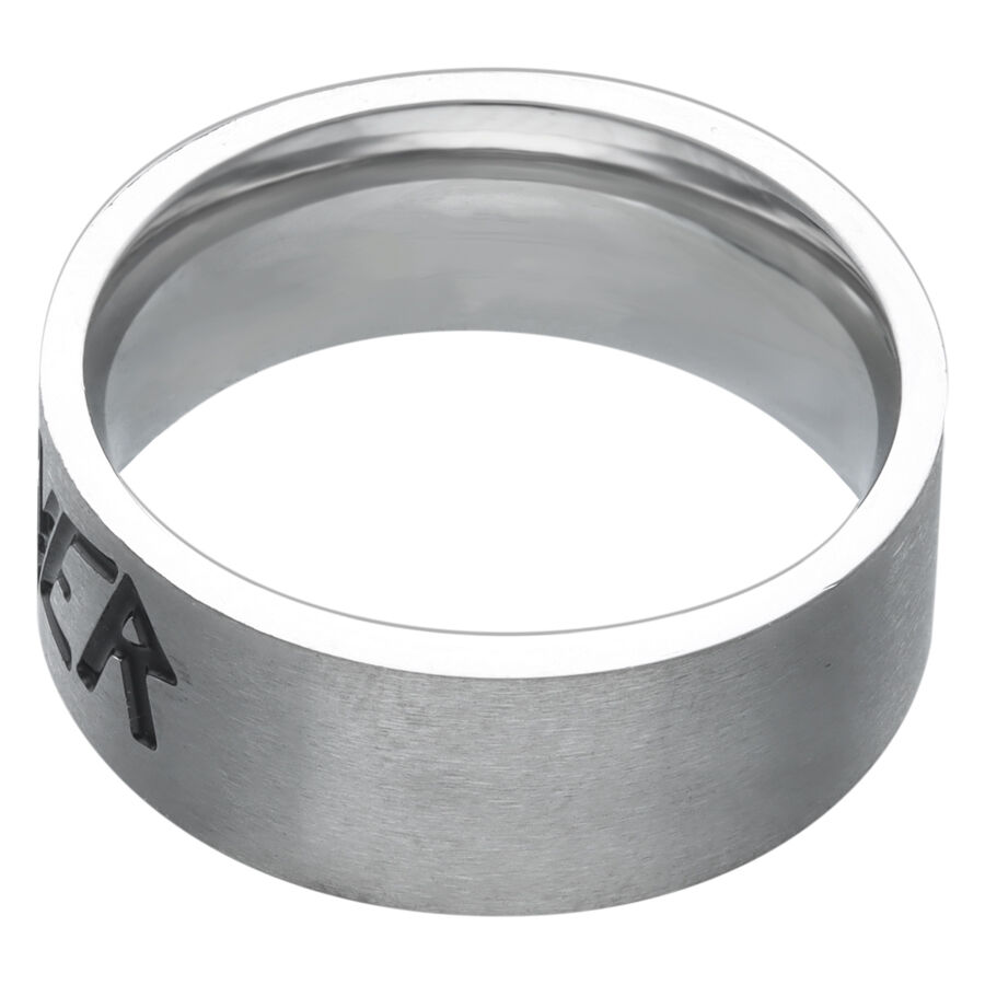 Silberner Ring mit Slayer Logo auf weißem Hintergrund, aus poliertem Chirurgenstahl