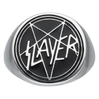 Silberner Siegelring mit Slayer-Logo auf schwarzem Hintergrund