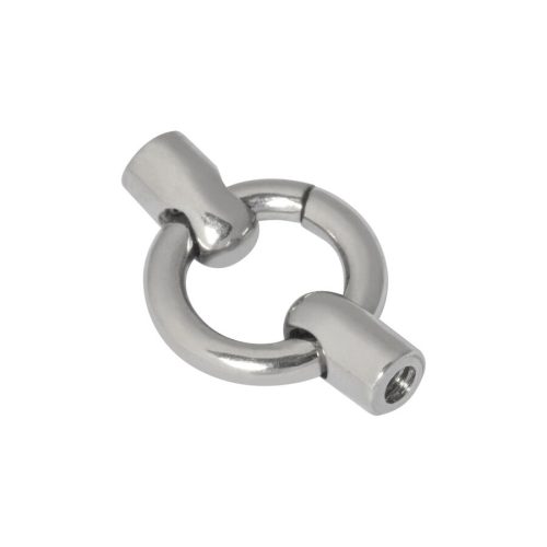 Silberfarbener Piercing Aufsatz in Ringform mit Innengewinde auf weißem Hintergrund