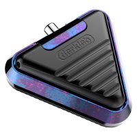 Delta Footswitch in dreieckiger Form, schwarz mit pink-blauen Akzenten, Aluminium