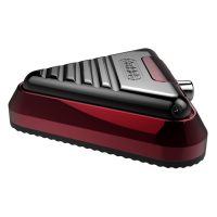 Roter und schwarzer Delta Footswitch Ruby aus Aluminium auf weißem Hintergrund