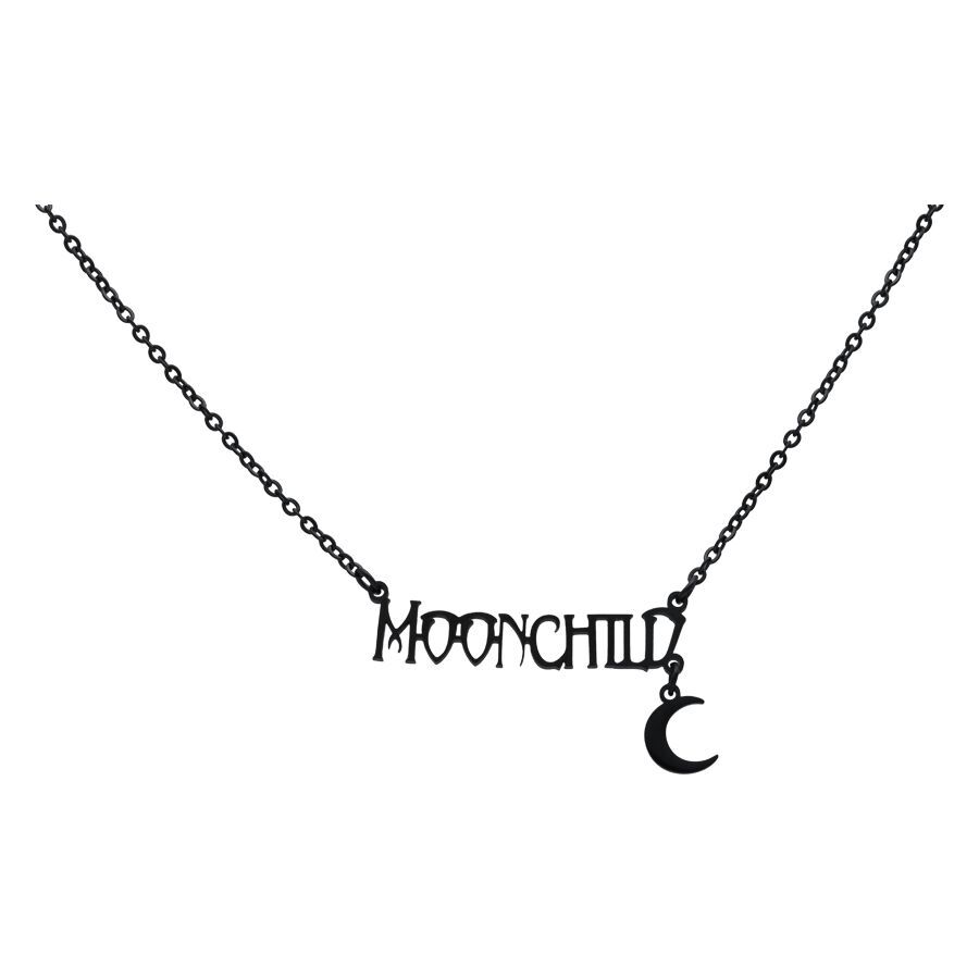 Schwarze Kette mit Schriftzug 'Moonchild' und kleinem Mondanhänger auf weißem Hintergrund