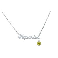 Silberne Aquarius Kette mit gelbem Kristall auf weißem Hintergrund