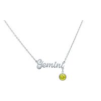 Silberne Kette mit Gemini-Schriftzug und gelbem Kristall auf weißem Hintergrund