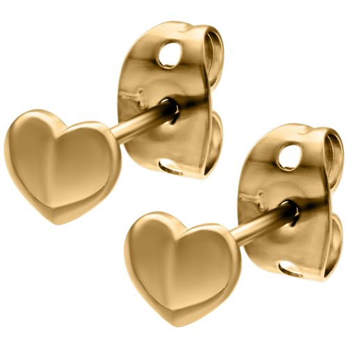 Zwei glänzende, goldene Herz-Ohrstecker auf weißem Hintergrund