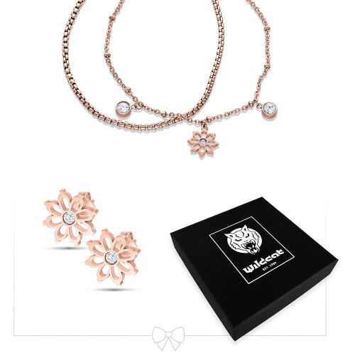 Roségoldenes Armband mit Blumenanhänger und Ohrsteckern auf weißem Hintergrund, schwarze Wildcat-Schachtel