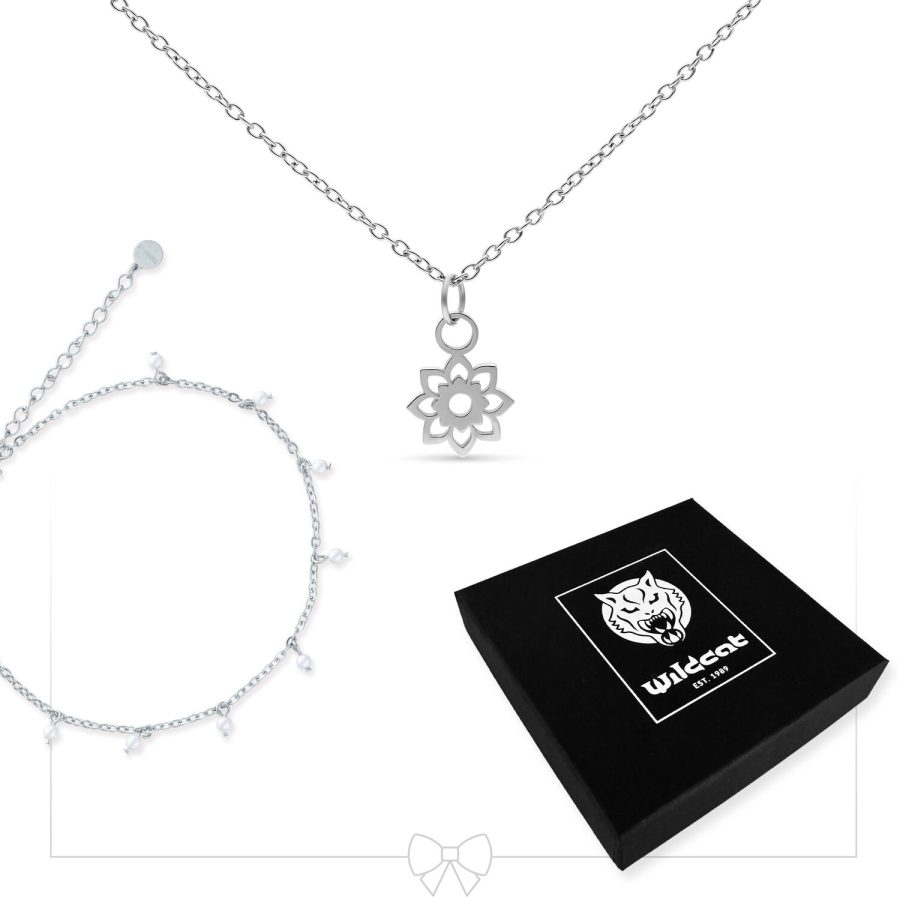 Silberne Halskette mit Blumenanhänger und Perlenarmband, schwarze Box