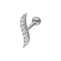 Silberner Earbarbell aus Titan mit wellenförmigem Design und klaren Zirkonia-Steinen auf weißem Hintergrund