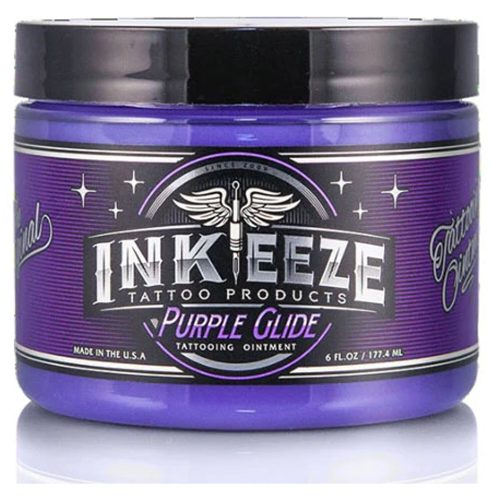 Lila Tattoocreme-Dose mit Ink Eeze Logo auf weißem Hintergrund