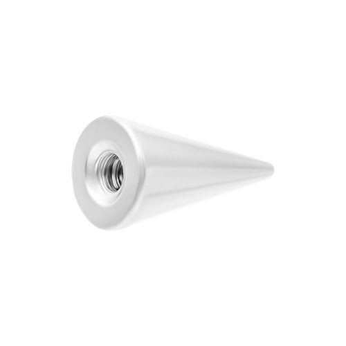 Silberner Piercing Kegel aus Chirurgenstahl auf weißem Hintergrund
