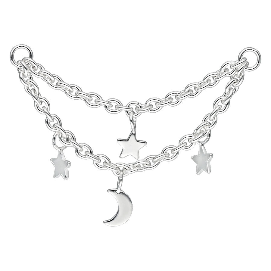Zweireihige silberfarbene Piercingkette mit Mond und Sternen auf weißem Hintergrund