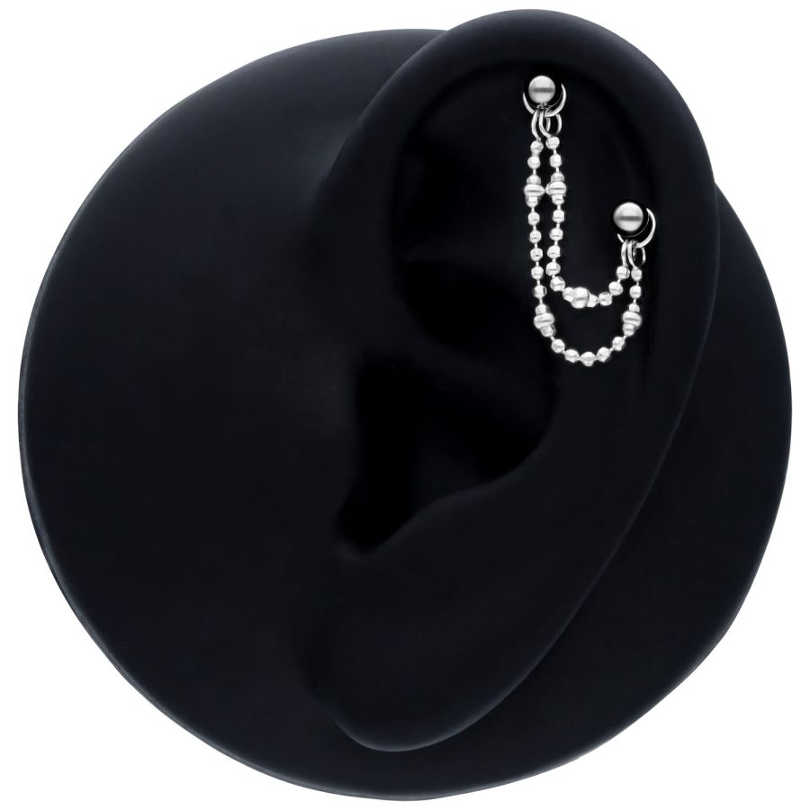 Schwarze Doppel-Ballkette Piercingkette, 20mm Länge, auf schwarzem Hintergrund