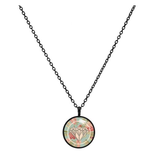 Schwarze Kette mit rundem Anhänger, Diamond Roses Design, auf weißem Hintergrund