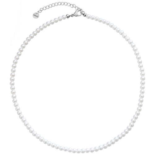 Kleine synthetische Perlenkette aus Chirurgenstahl in Silber auf weißem Hintergrund