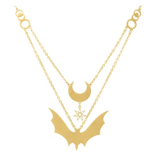 Goldene Kette mit Mond- und Fledermaus-Anhänger auf weißem Hintergrund