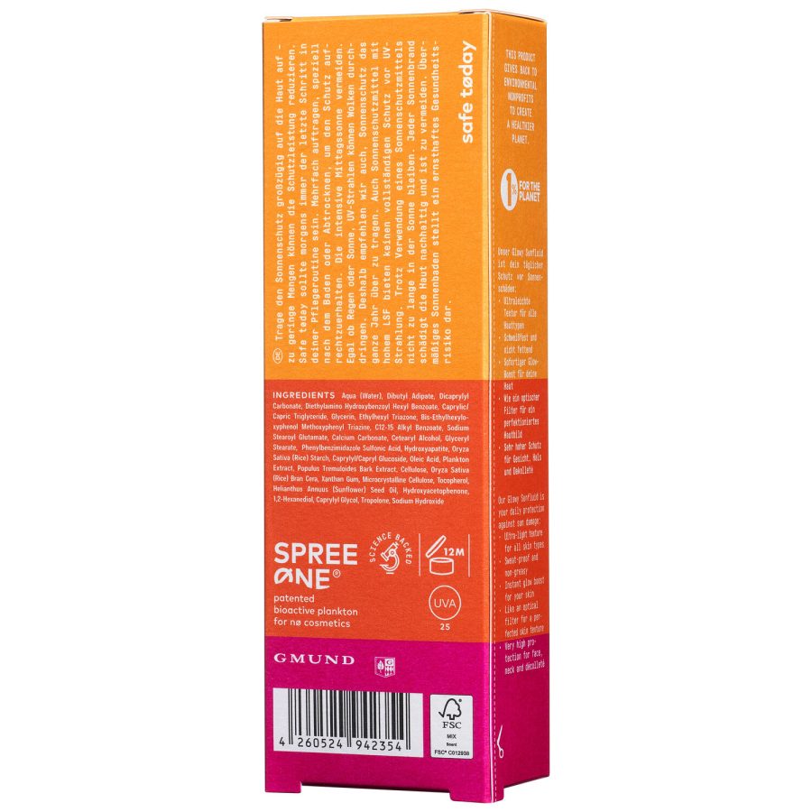 Bunte Verpackung des No Cosmetics Glowy Sunfluid LSF50, 50ml, stehend auf weißem Hintergrund