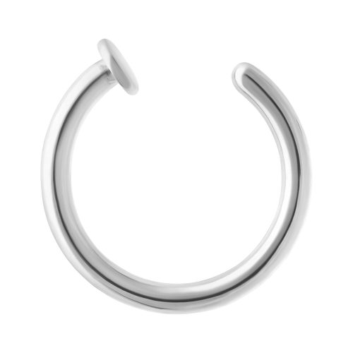 Silberner Open Nose Ring aus Chirurgenstahl auf weißem Hintergrund