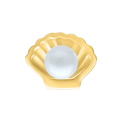 Goldener Muschelaufsatz mit weißer Perle auf weißem Hintergrund