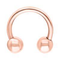 Roségoldener Circular Barbell aus Titan auf weißem Hintergrund