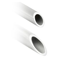 Zwei Receiving Tubes aus glänzendem Chirurgenstahl auf weißem Hintergrund