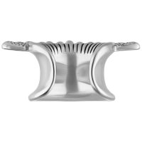 Silberner Earsaddle aus Chirurgenstahl mit geschwungenem Design auf weißem Hintergrund