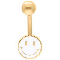 Goldenes Bauchnabelpiercing mit weißem Smiley-Anhänger auf weißem Hintergrund