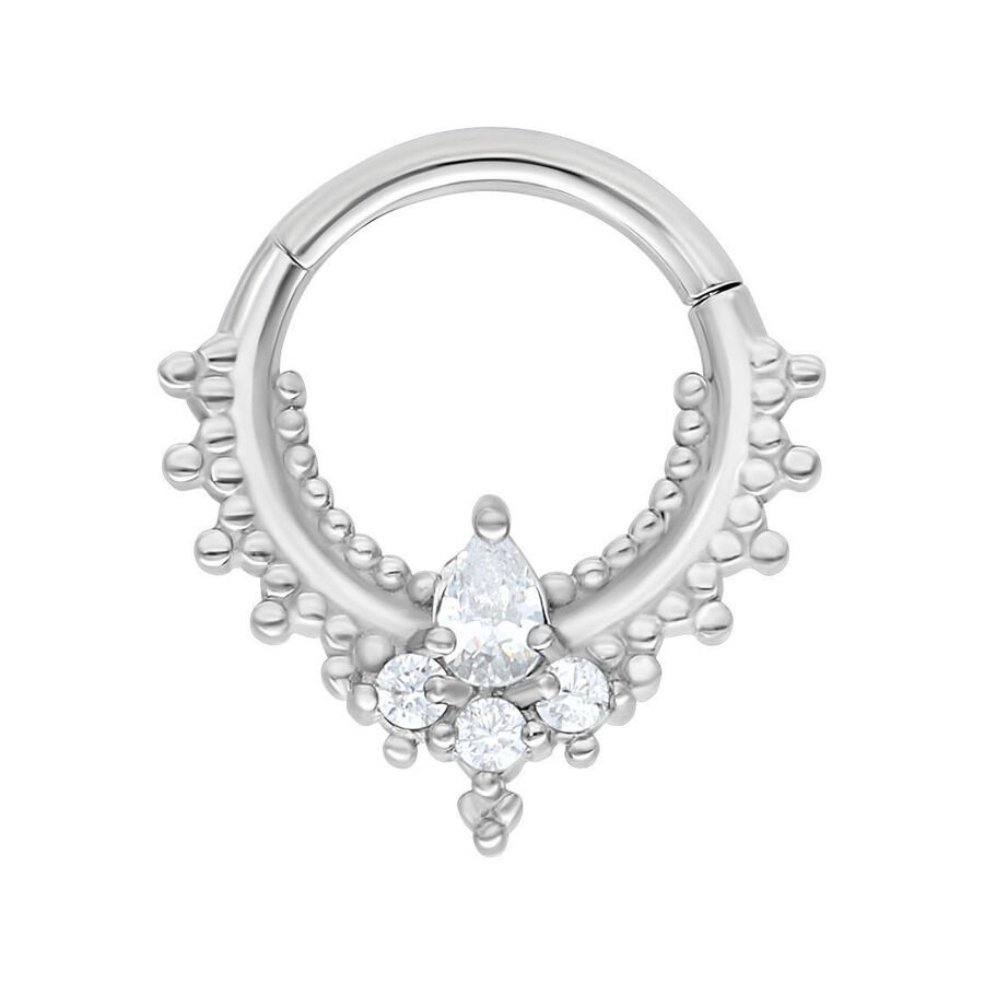 Silberner Oriental Drop Clicker Piercingring mit Kristallen auf weißem Hintergrund