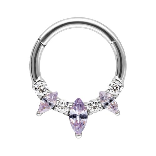 Silberner Septum Clicker aus Chirurgenstahl mit lavendelfarbenen Kristallen auf weißem Hintergrund