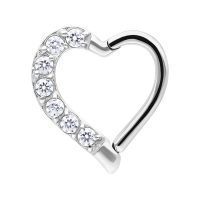 Silberner Herz-Piercingring mit klaren Kristallen auf weißem Hintergrund